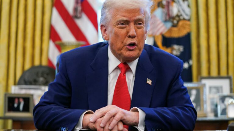 108129512 17442292312025 04 09t200304z 1464797801 rc2kudau4iev rtrmadp 0 usa trump